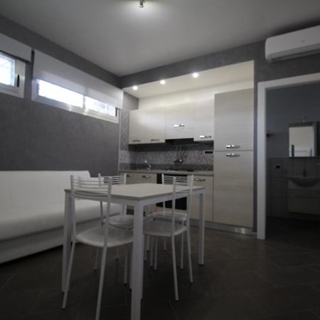 Beach Central Appartment Economy トロペーア エクステリア 写真