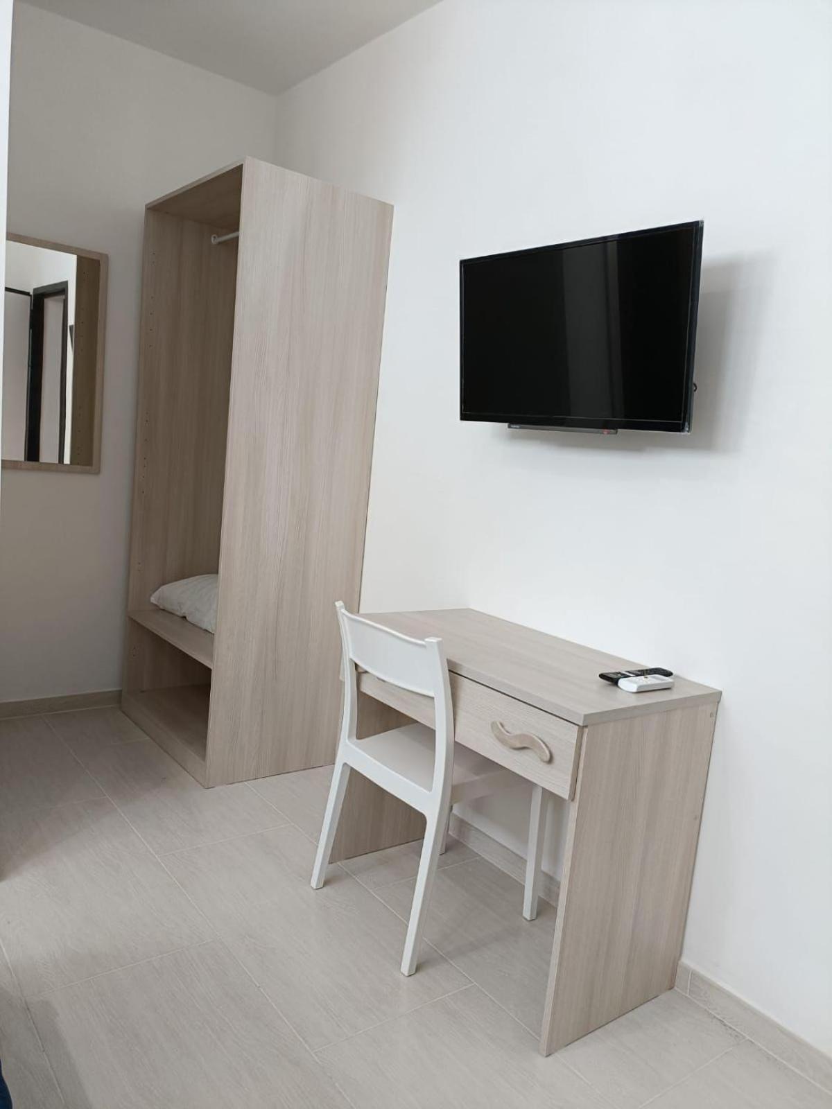 Beach Central Appartment Economy トロペーア エクステリア 写真